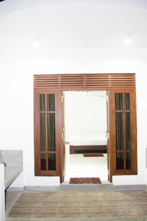 Suwa Arana Resort Mirissa Room photo